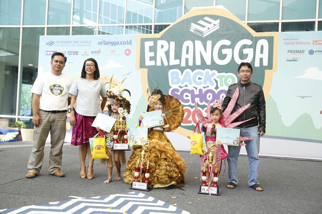 foto pemenang erlangga fashion show contest 2016